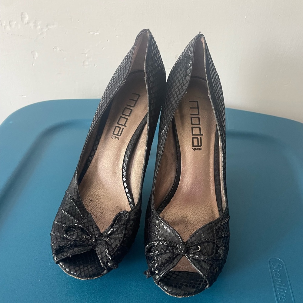 Black heels